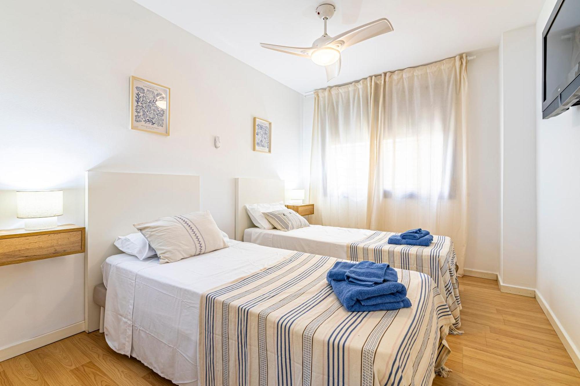 Solis Mare Apartments - Pedregalejo Beach Malaga Exterior photo